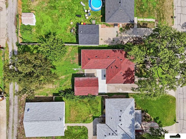 6620 BENTON Street, Lincoln, NE 68507