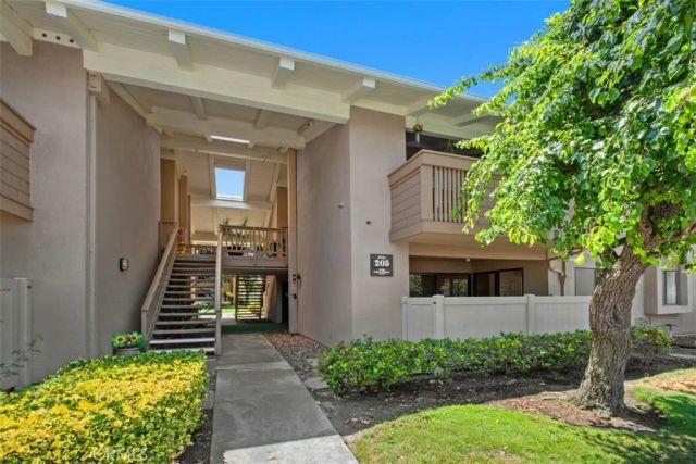 8788 Coral Springs Court 205A, Huntington Beach, CA 92646