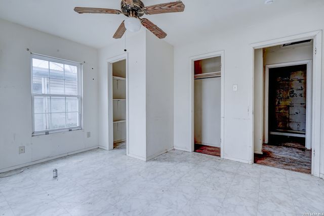 318 VICKERS AVE, San Antonio, TX 78211