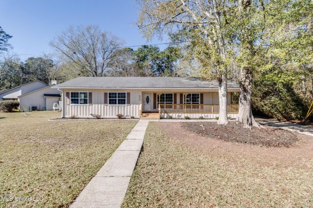6329 Anela Drive, Diamondhead, MS 39525