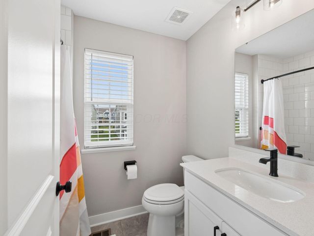 8600 Foxglove Drive, Plain City, OH 43064