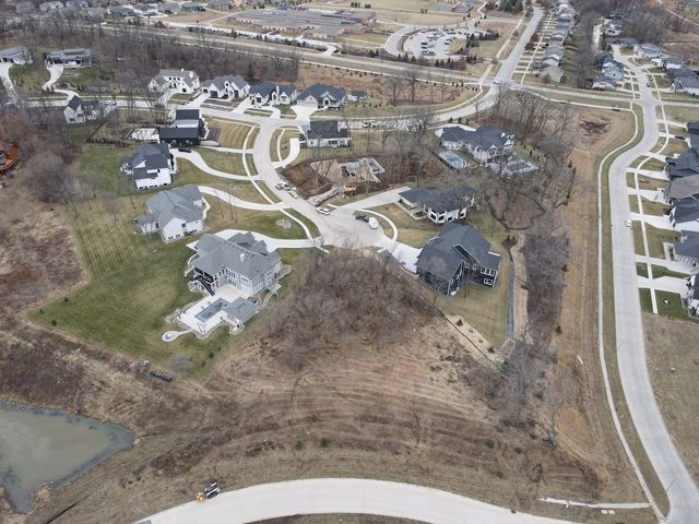 9646 Greybirch Point, West Des Moines, IA 50266