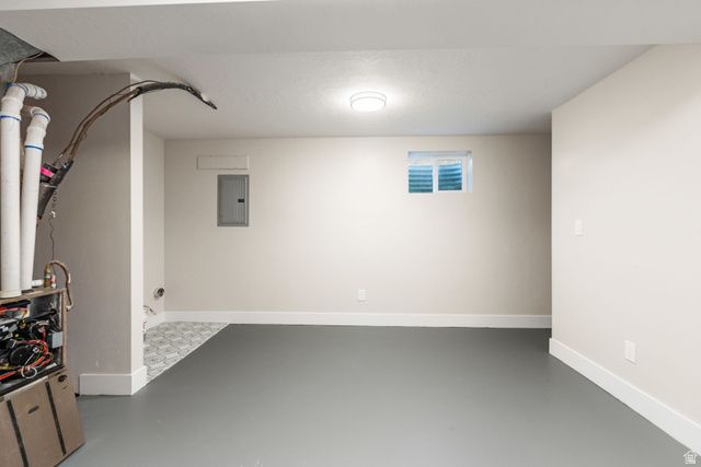 6909 S 90 E, Midvale, UT 84047