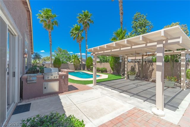 1040 Island Falls Avenue, Henderson, NV 89015