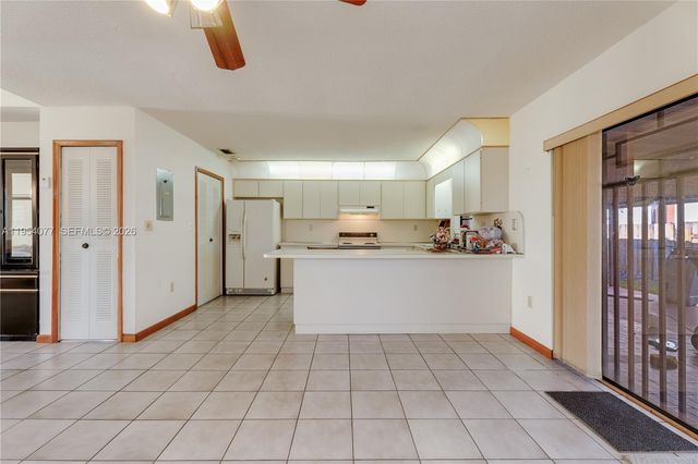 3895 SW 68th Ave, Miami, FL 33155