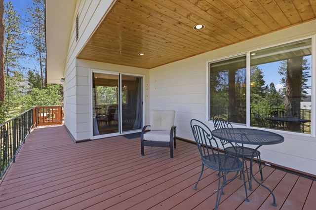 6911 S Oak Rd, Spokane, WA 99224