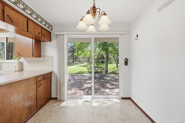 6911 S Oak Rd, Spokane, WA 99224