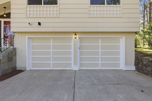 6911 S Oak Rd, Spokane, WA 99224
