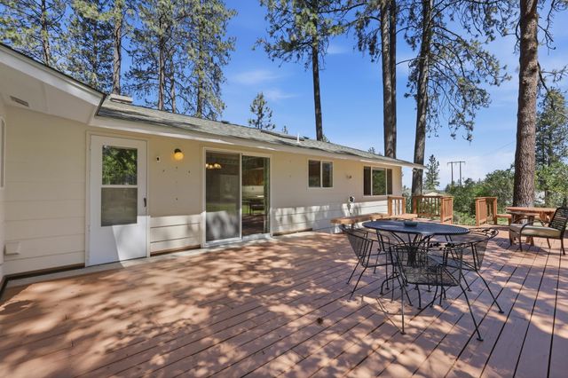6911 S Oak Rd, Spokane, WA 99224