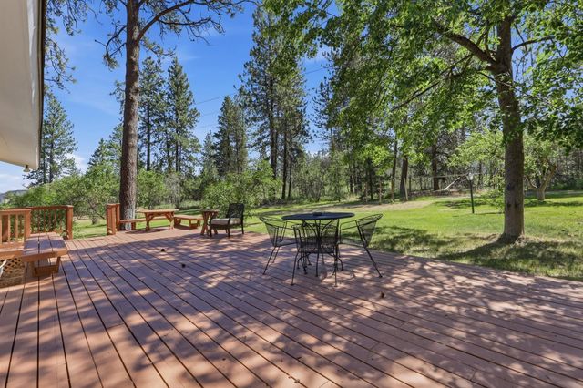 6911 S Oak Rd, Spokane, WA 99224