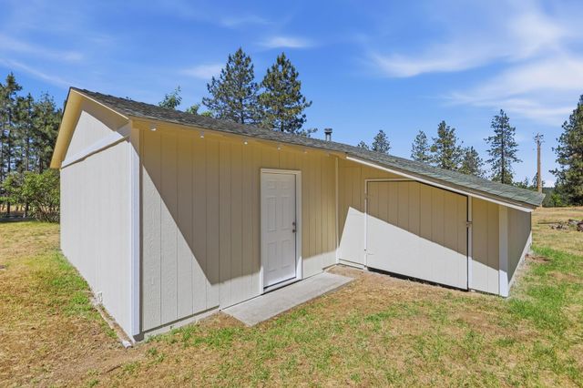 6911 S Oak Rd, Spokane, WA 99224