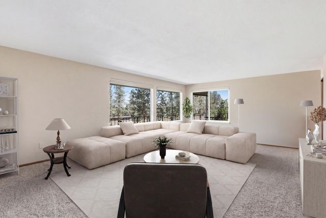 6911 S Oak Rd, Spokane, WA 99224