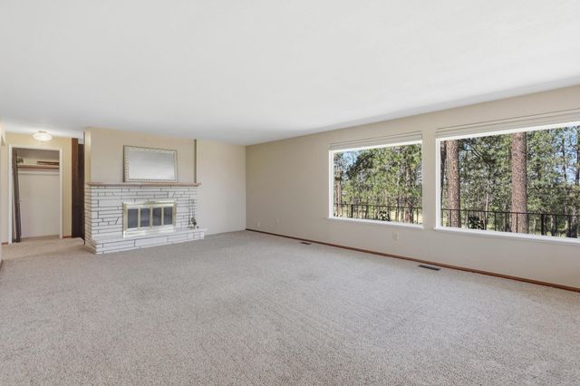 6911 S Oak Rd, Spokane, WA 99224