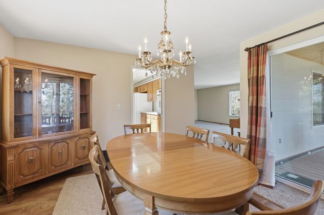 6911 S Oak Rd, Spokane, WA 99224