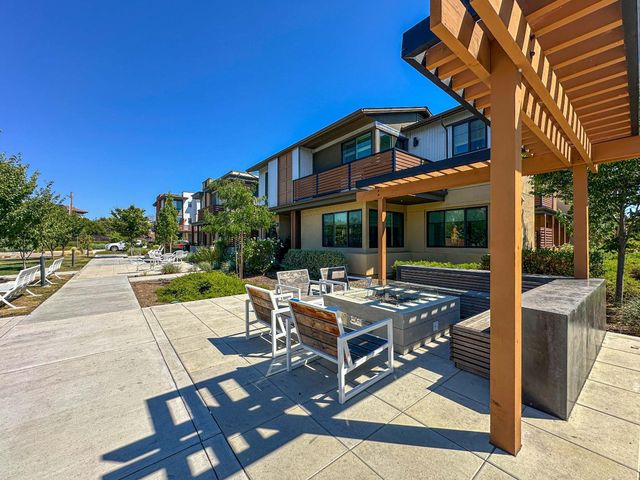16015 Bartlett Court, Los Gatos, CA 95032