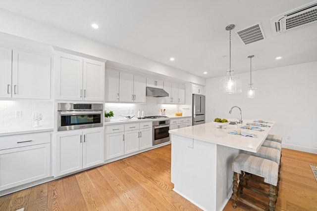 16015 Bartlett Court, Los Gatos, CA 95032