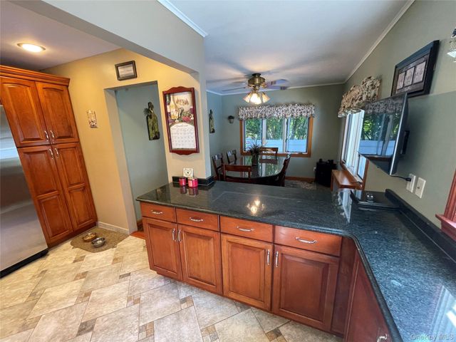 361 S Clinton Avenue, Lindenhurst, NY 11757
