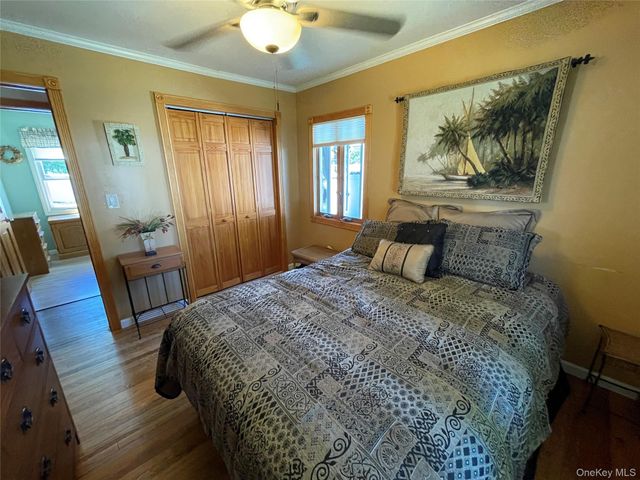 361 S Clinton Avenue, Lindenhurst, NY 11757