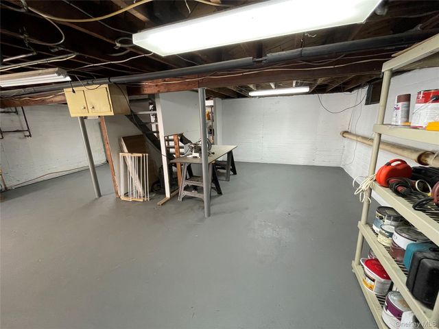 361 S Clinton Avenue, Lindenhurst, NY 11757