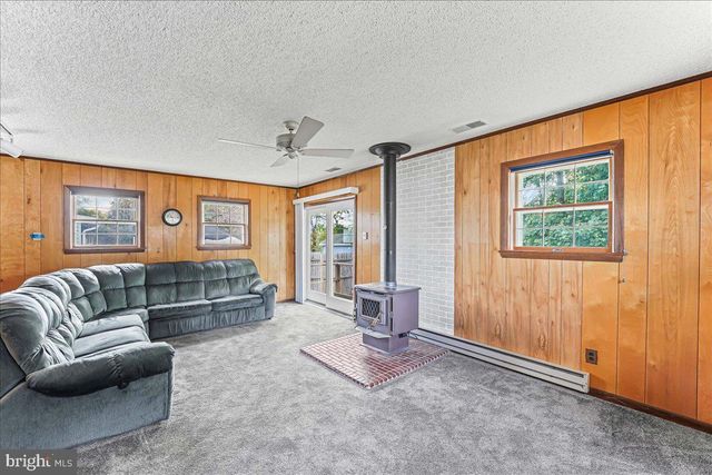 2410 HAMMOND PL, Wilmington, DE 19808