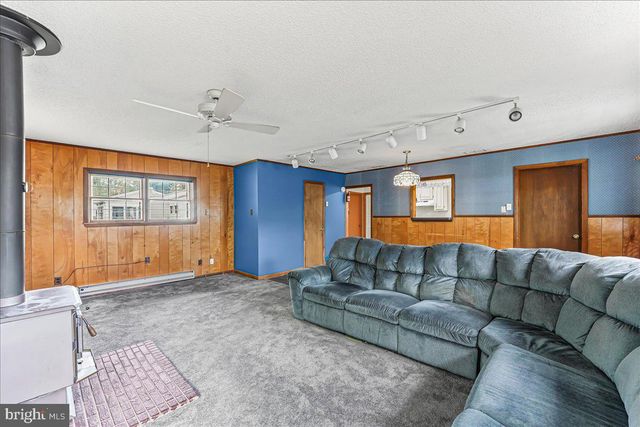 2410 HAMMOND PL, Wilmington, DE 19808