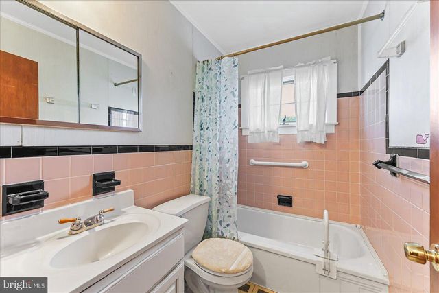 2410 HAMMOND PL, Wilmington, DE 19808