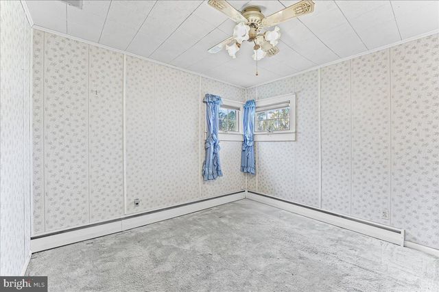 2410 HAMMOND PL, Wilmington, DE 19808