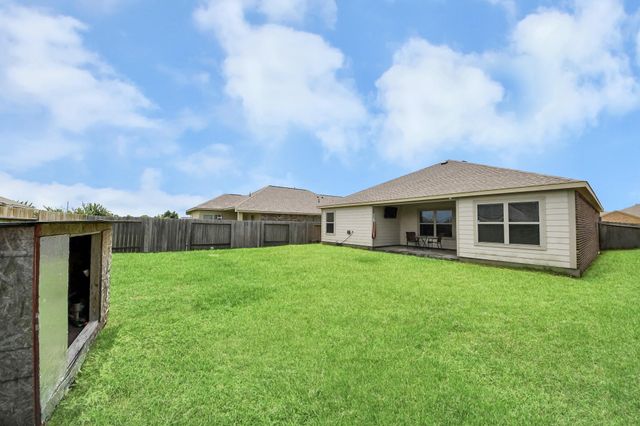 8620 Havana Drive, Texas City, TX 77591