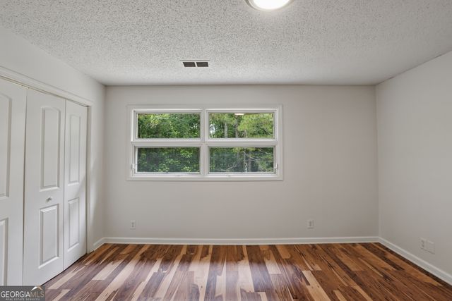 370 Darren Drive, Fayetteville, GA 30215