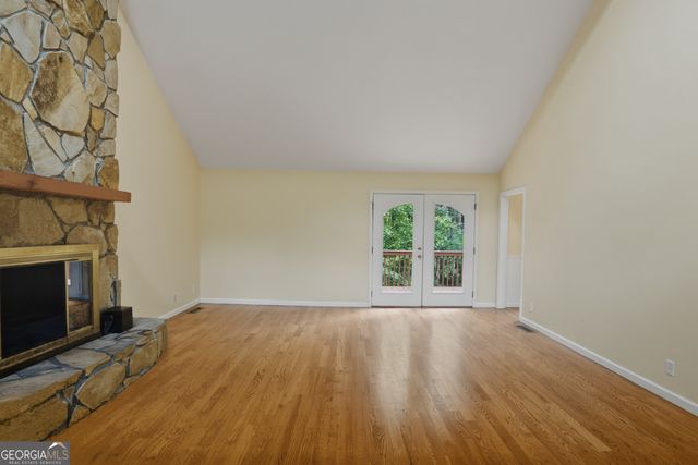 370 Darren Drive, Fayetteville, GA 30215