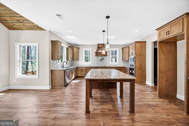 360 Indian Trail, Concord, GA 30206