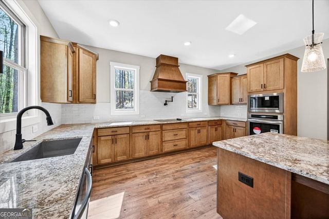 360 Indian Trail, Concord, GA 30206