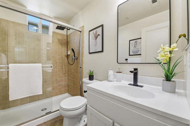 566 Almaden Walk Loop, San Jose, CA 95125
