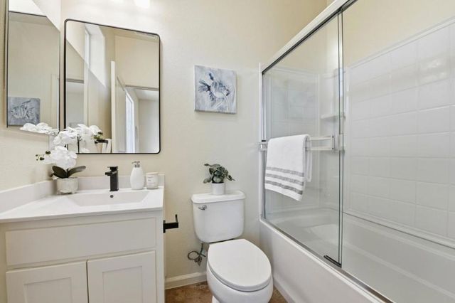 566 Almaden Walk Loop, San Jose, CA 95125