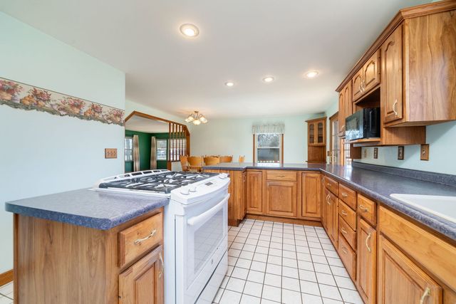 4414 W IL RT 64, Mount Morris, IL 61054