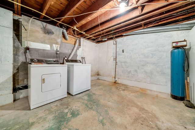 4414 W IL RT 64, Mount Morris, IL 61054