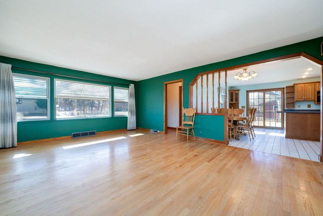 4414 W IL RT 64, Mount Morris, IL 61054