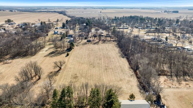 4414 W IL RT 64, Mount Morris, IL 61054