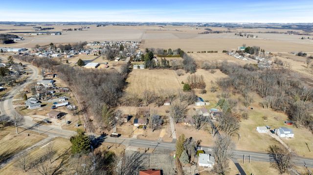 4414 W IL RT 64, Mount Morris, IL 61054