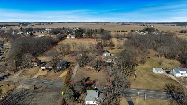 4414 W IL RT 64, Mount Morris, IL 61054