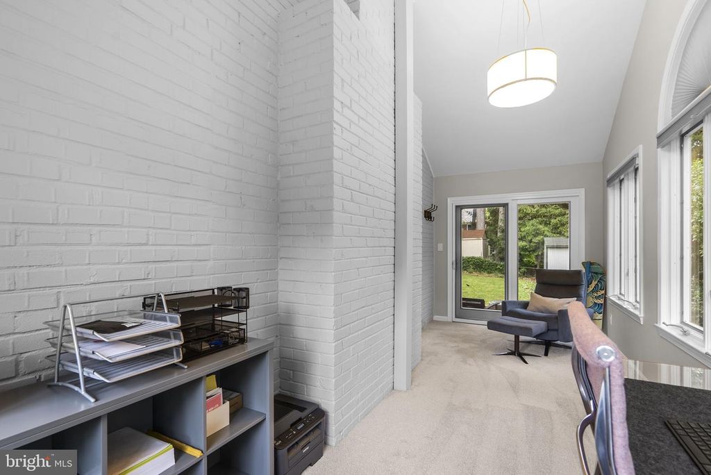Image 12 of property listing at 5209 AUGUSTA ST, Bethesda, MD 20816