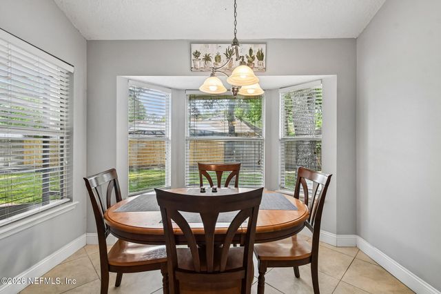 369 MAPLEWOOD Drive, St. Johns, FL 32259