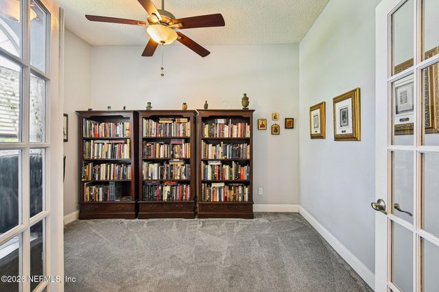 369 MAPLEWOOD Drive, St. Johns, FL 32259