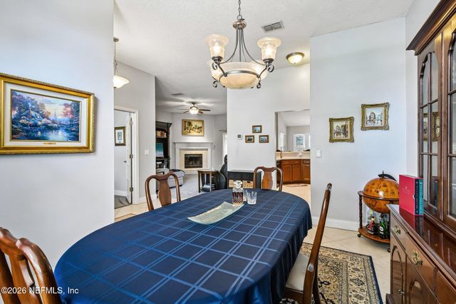 369 MAPLEWOOD Drive, St. Johns, FL 32259