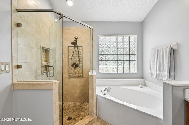 369 MAPLEWOOD Drive, St. Johns, FL 32259