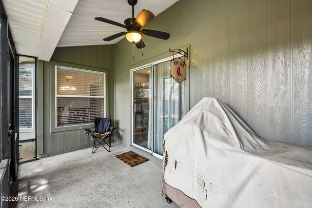 369 MAPLEWOOD Drive, St. Johns, FL 32259