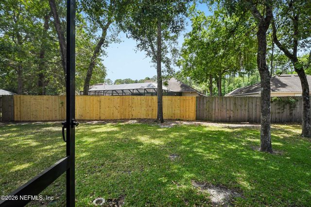 369 MAPLEWOOD Drive, St. Johns, FL 32259