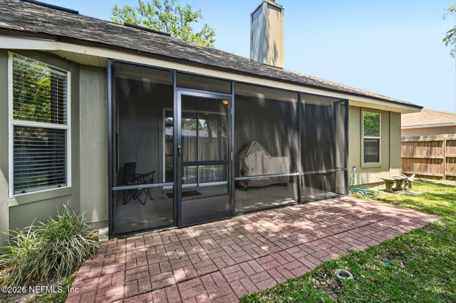 369 MAPLEWOOD Drive, St. Johns, FL 32259