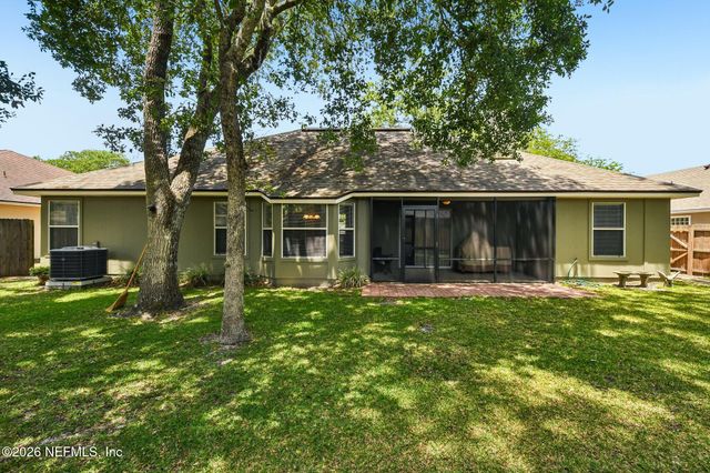 369 MAPLEWOOD Drive, St. Johns, FL 32259