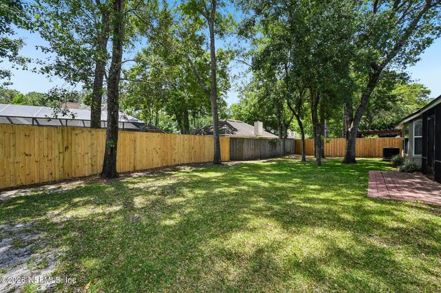 369 MAPLEWOOD Drive, St. Johns, FL 32259
